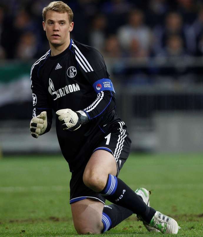 Schalke 04's dream XI if they never sold their best players, featuring Ozil and Neuer - Bóng Đá