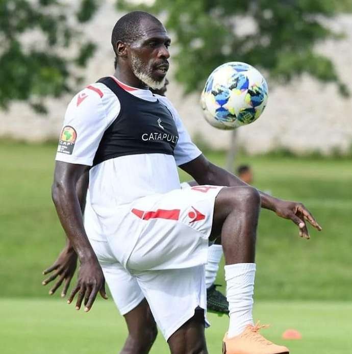 Kenya defender Joash Onyango looks a lot older than 26 - Bóng Đá