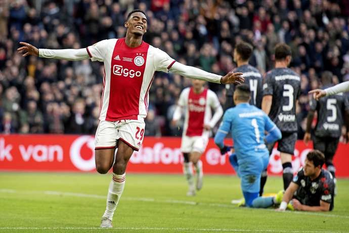 Dortmund to sign Bellingham: The 10 most expensive players aged 17 and under - Bóng Đá