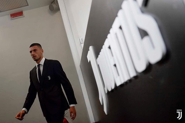 Merih Demiral: Câu chuyện rơi nước mắt về số áo 'ít đụng hàng' tại Juve - Bóng Đá