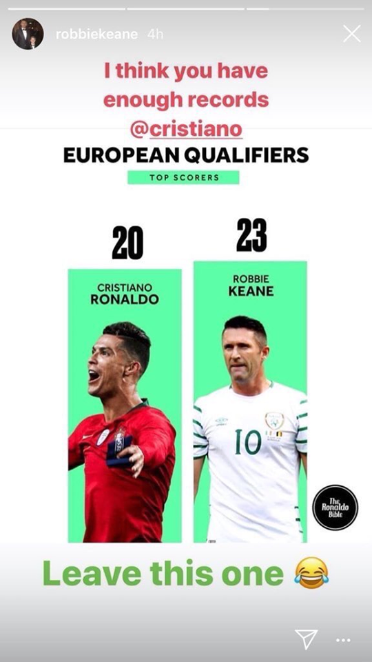 Cà khịa Ronaldo, cựu sao Liverpool được phen 