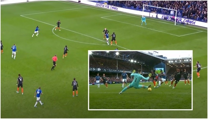 10 tình huống ngớ ngẩn nhất Premier League 2019/20: Người MU 'tấu hài' tại Anfield - Bóng Đá