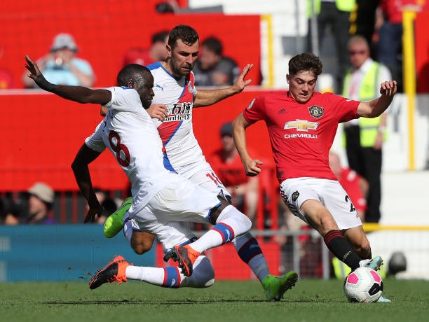 Chứng kiến đồng đội bị chơi xấu, đây là thái độ của Paul Pogba - Bóng Đá