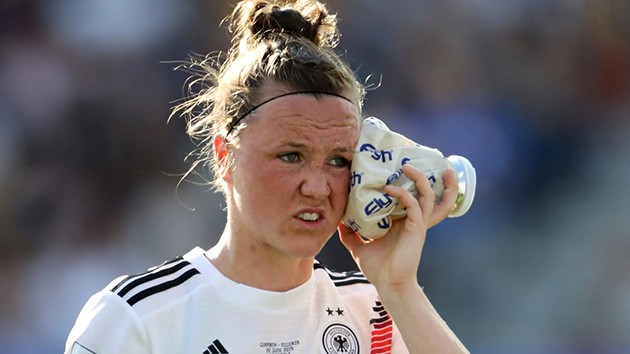 ẢNH SAU TRẬN: NỮ ĐỨC THẮNG NIGERIA - Bóng Đá