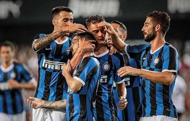 Top 10 thủ quân mang tính biểu tượng EPL - Bóng Đá