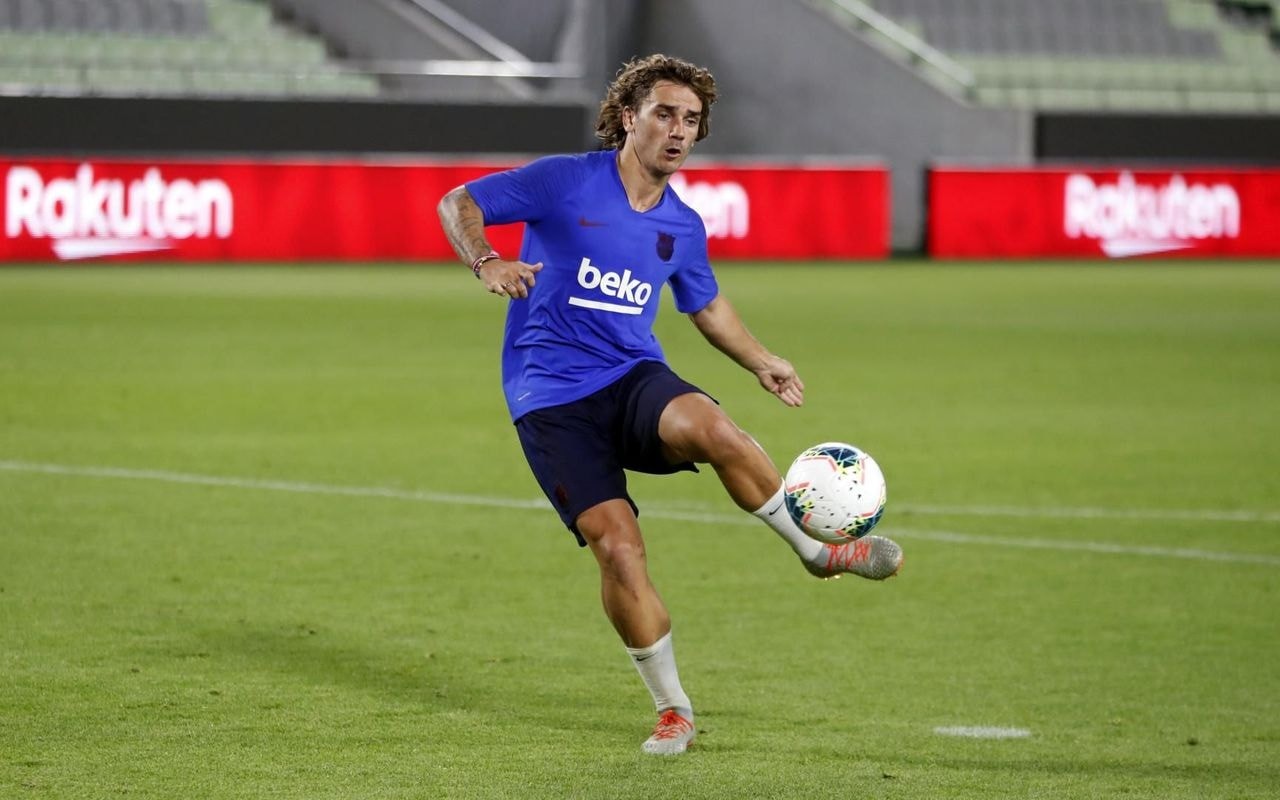 Barcelona tập luyện - Bóng Đá