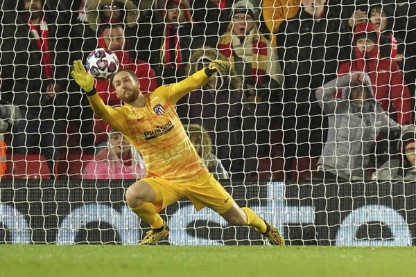 ‘Never want to see him in our shirt again’ – These Manchester United fans blast star’s ‘shocking’ performance vs Wolves - Bóng Đá