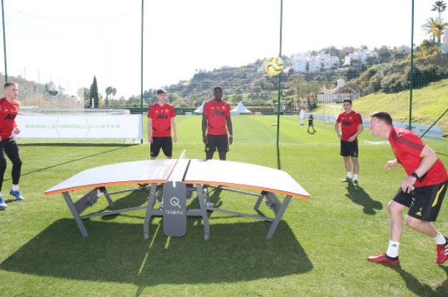 Ảnh Martial + Fernandes thắng Fred + Pereira banh bàn - Bóng Đá