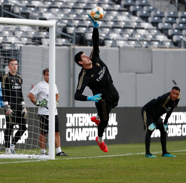 The contrasting fortunes of star names left at home for World Cup 2018 - Bóng Đá