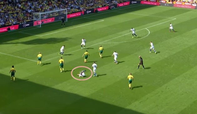 Former ‘flops’ who went on to earn club records, Ballon d’Ors or even statues - Bóng Đá