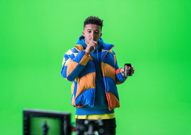 Watch Lionel Messi, Paul Pogba and Jadon Sancho star in epic new Pepsi Max advert and trio show off flicks and tricks - Bóng Đá