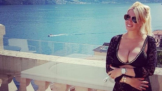 Mauro Icardi nghỉ mát cùng Wanda Nara  tại Pháp (The Sun) - Bóng Đá