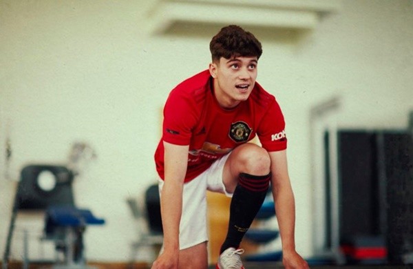 MU công bố số áo của Daniel James - Bóng Đá
