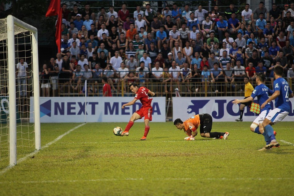 TRỰC TIẾP Than Quảng Ninh 1-1 HAGL (Hiệp 1): Văn Toàn quân bình tỷ số cho đội khách - Bóng Đá