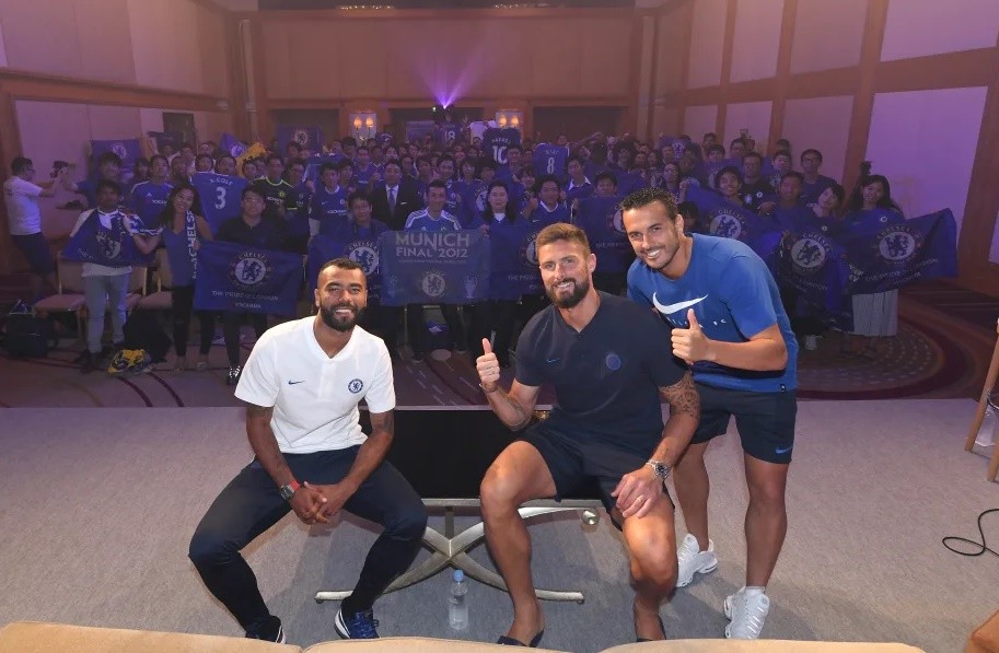 Chùm ảnh: Chelsea tung hoành ở Nhật, rước cúp Rakuten! - Bóng Đá