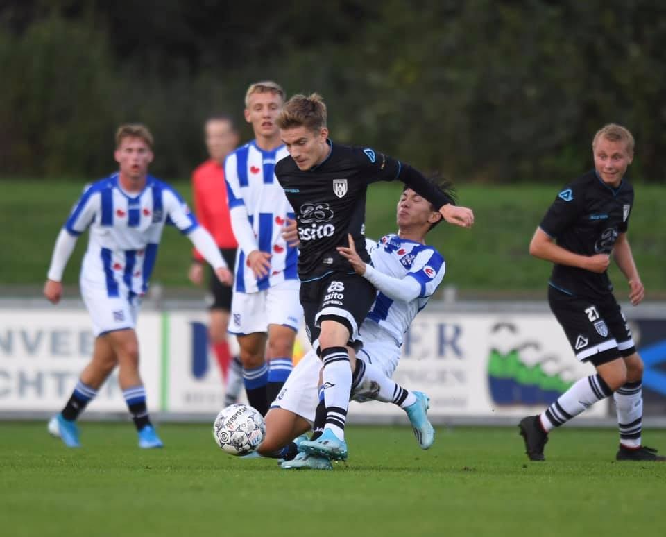 SC Heerenveen chăm sóc Văn Hậu bằng chế độ đặc biệt - Bóng Đá