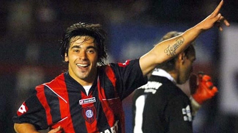 Ezequiel Lavezzi, người muốn từ bỏ 20 triệu euro để về Serie A là ai? - Bóng Đá