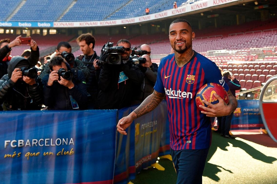 Four first team Barcelona players will leave club on Monday as part of summer overhaul - Bóng Đá