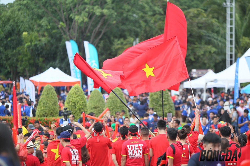 Không khí rộn ràng, ĐT Việt Nam sẵn sàng chiến tuyển Thái Lan - Bóng Đá