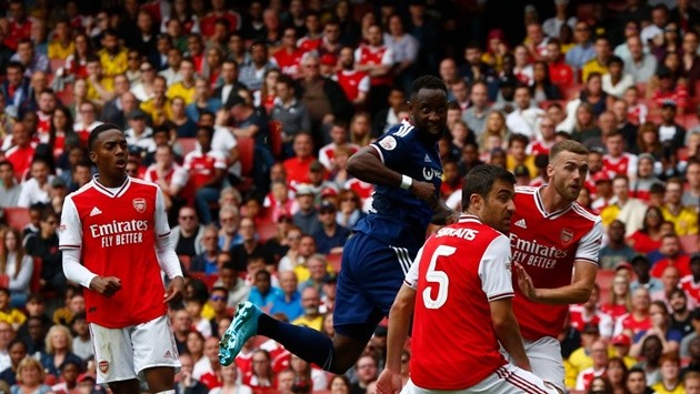 Tân binh Arsenal mừng hụt, cựu sao 