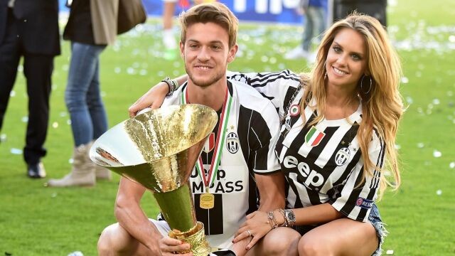 Coronavirus case Rugani's girlfriend is pregnant - Bóng Đá