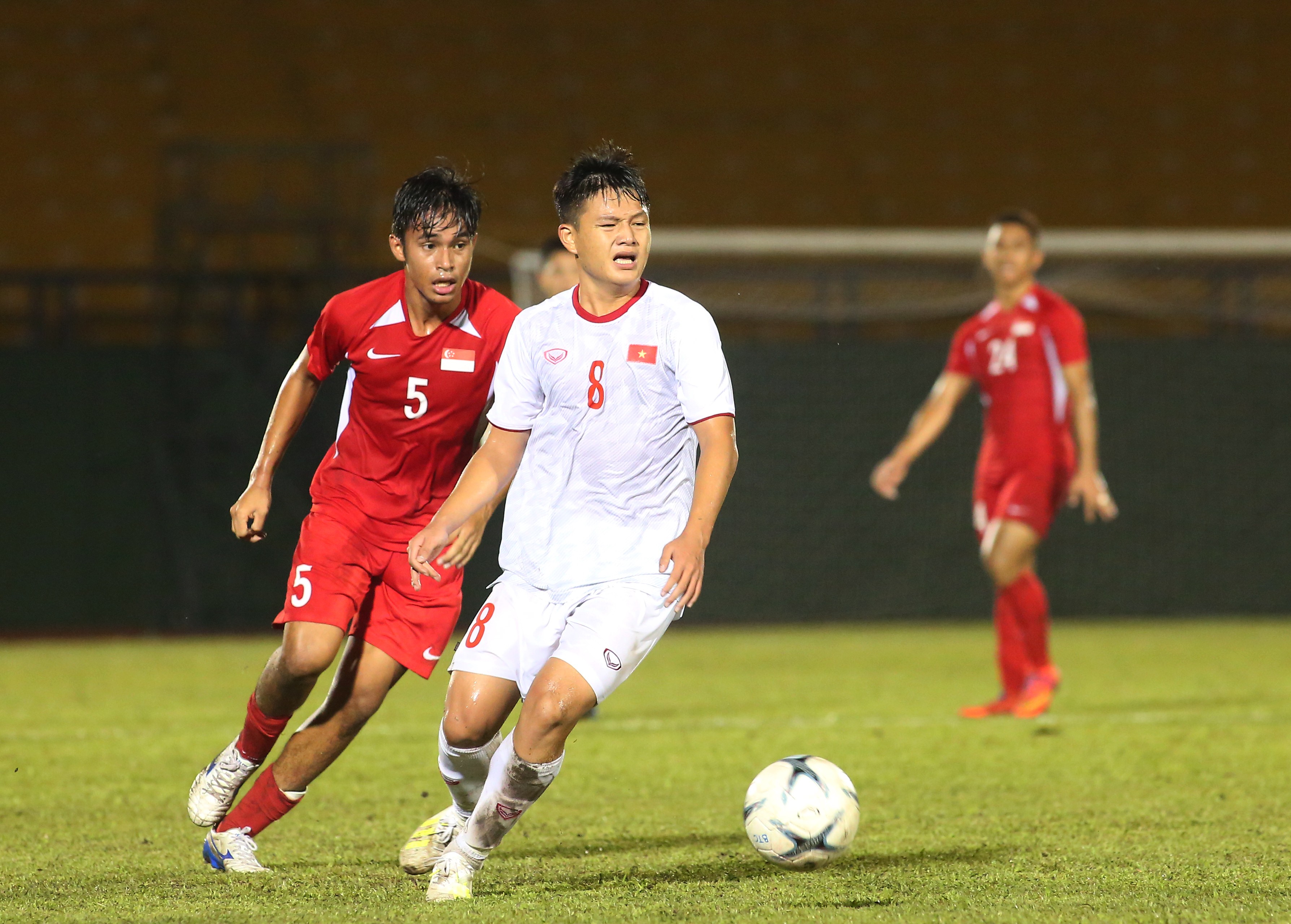 Chùm ảnh U18 Việt Nam đã bại Singapore - Bóng Đá
