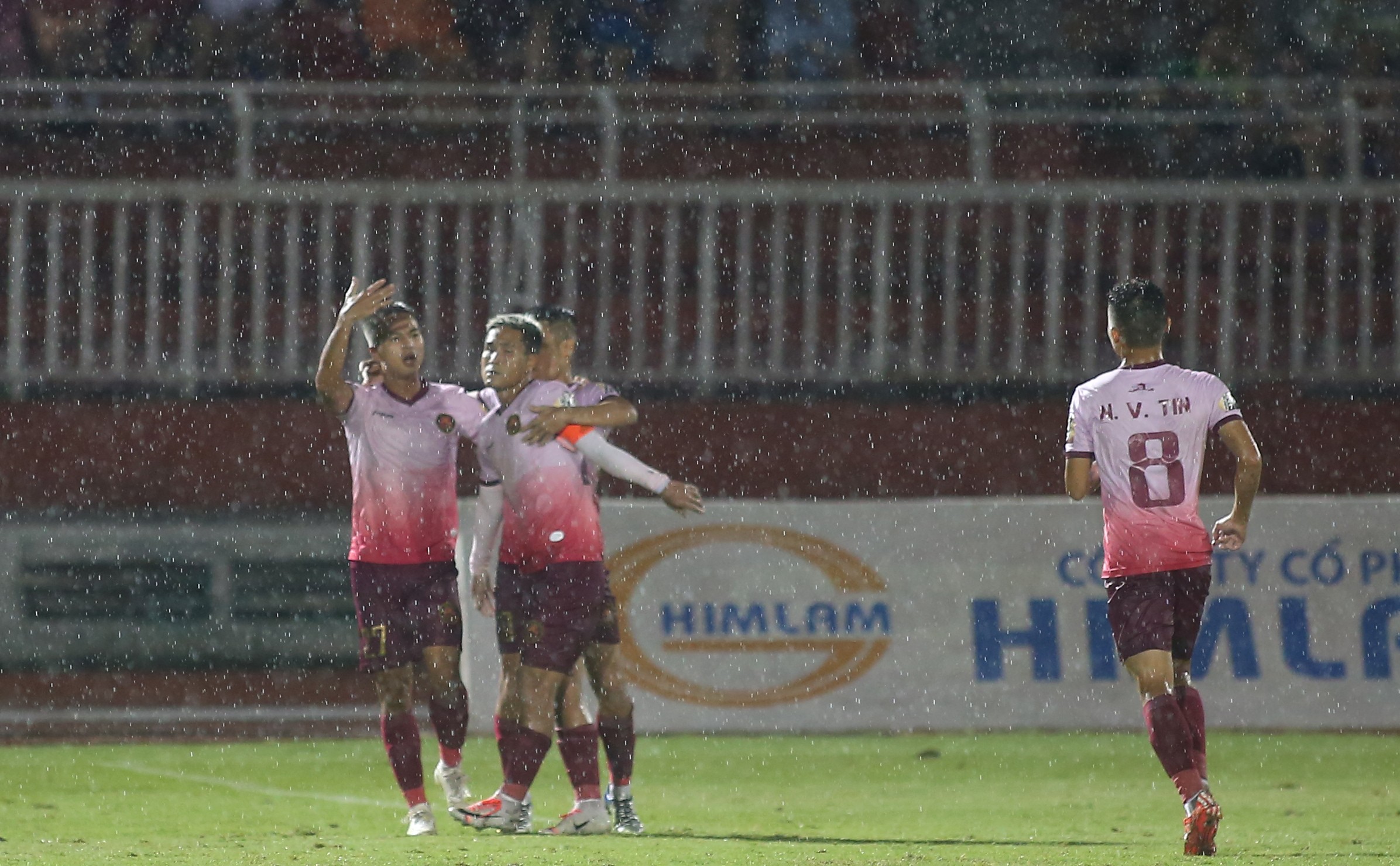 HLV Sài Gòn nói về việc bắt chết HAGL trên sân Thống Nhất - Bóng Đá