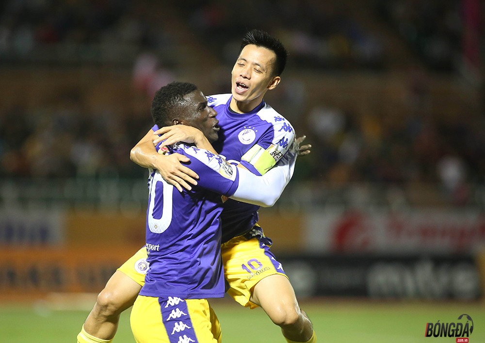 Cháy vé trận chung kết sớm V-League 2019: TP.HCM đấu Hà Nội FC - Bóng Đá