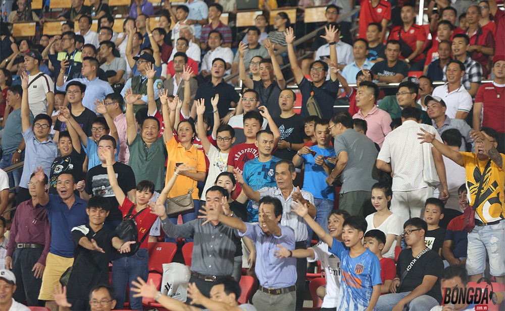 Chung kết sớm V-League 2019: Bóng đá đẹp không bao giờ chết - Bóng Đá