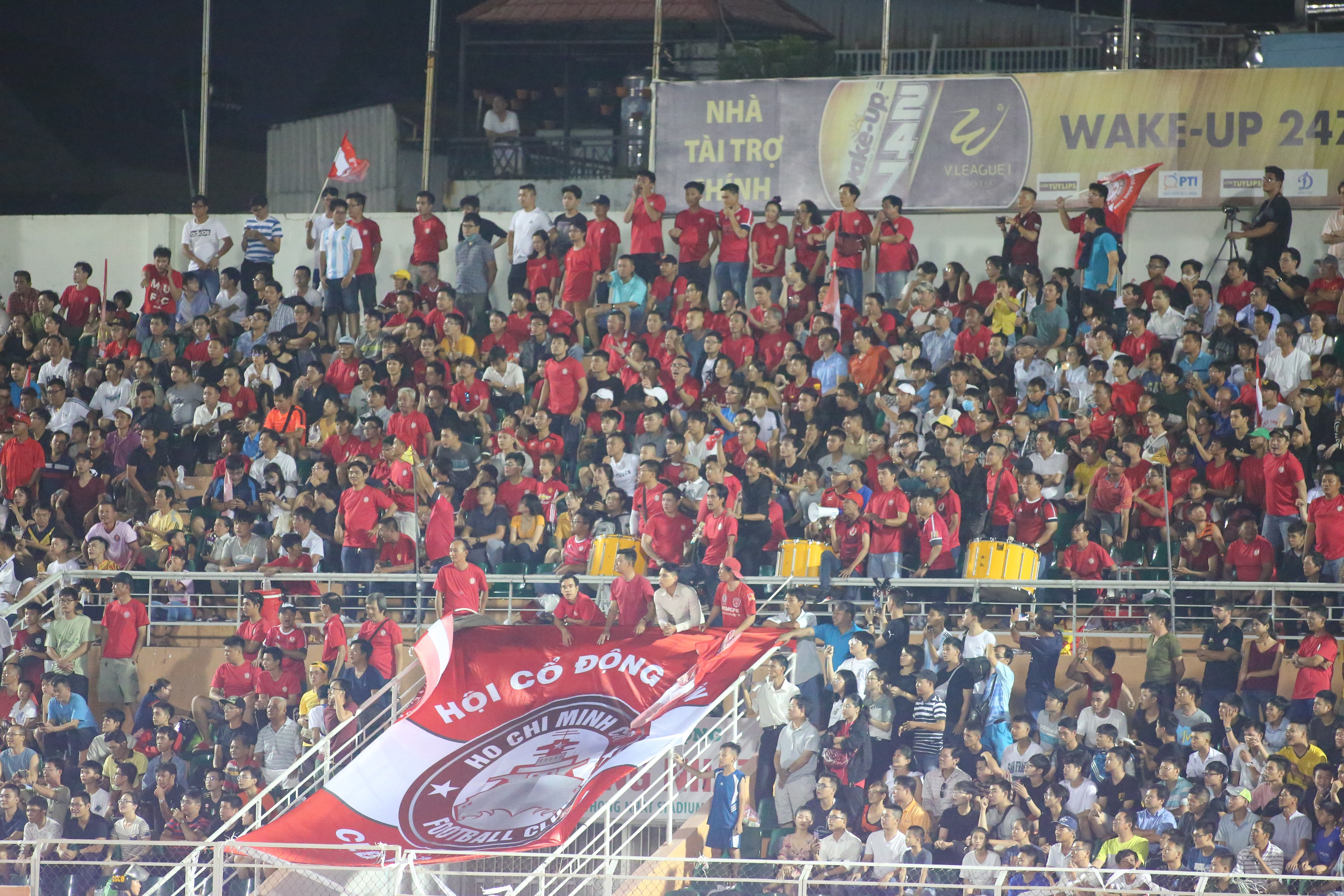 Chung kết sớm V-League 2019: Bóng đá đẹp không bao giờ chết - Bóng Đá
