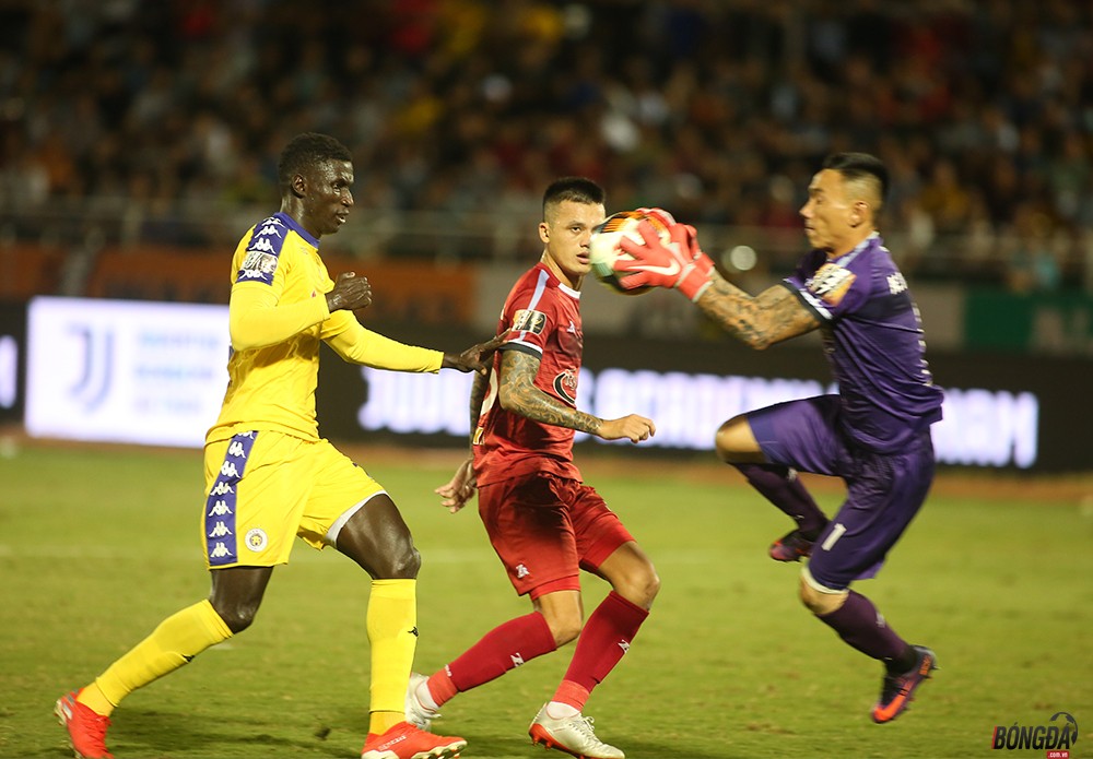Chung kết sớm V-League 2019: Bóng đá đẹp không bao giờ chết - Bóng Đá