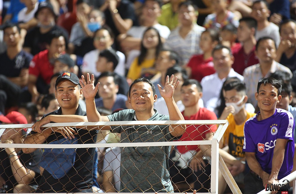 Chung kết sớm V-League 2019: Bóng đá đẹp không bao giờ chết - Bóng Đá