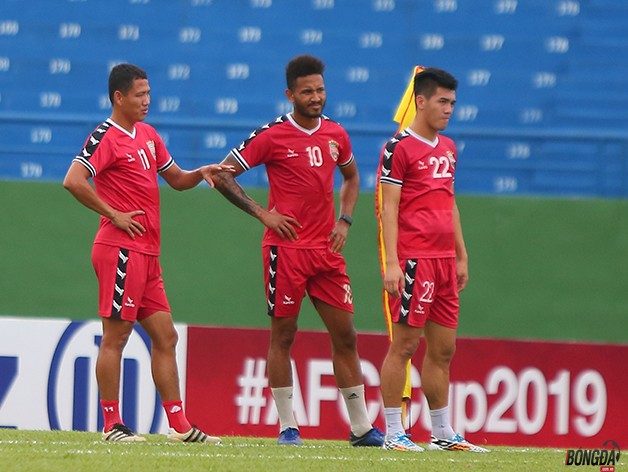 Anh Đức ghi bàn trên sân tập, HLV Bình Dương nói cậu ấy chấn thương chưa chắc đá chính - Bóng Đá