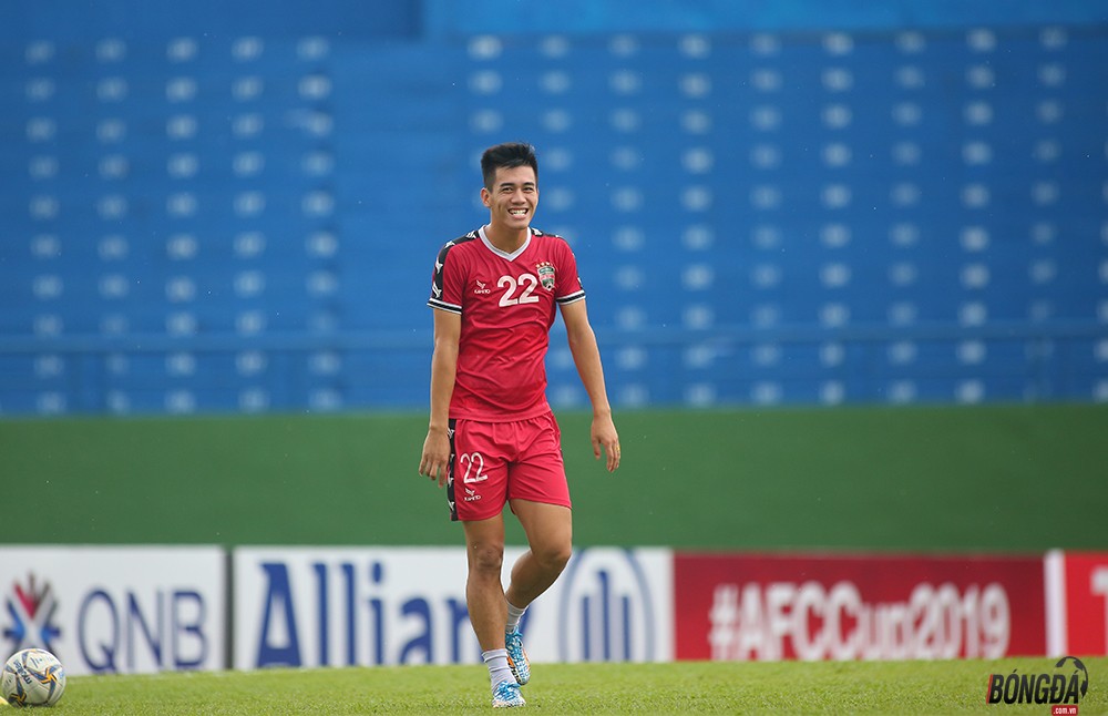 Anh Đức ghi bàn trên sân tập, HLV Bình Dương nói cậu ấy chấn thương chưa chắc đá chính - Bóng Đá
