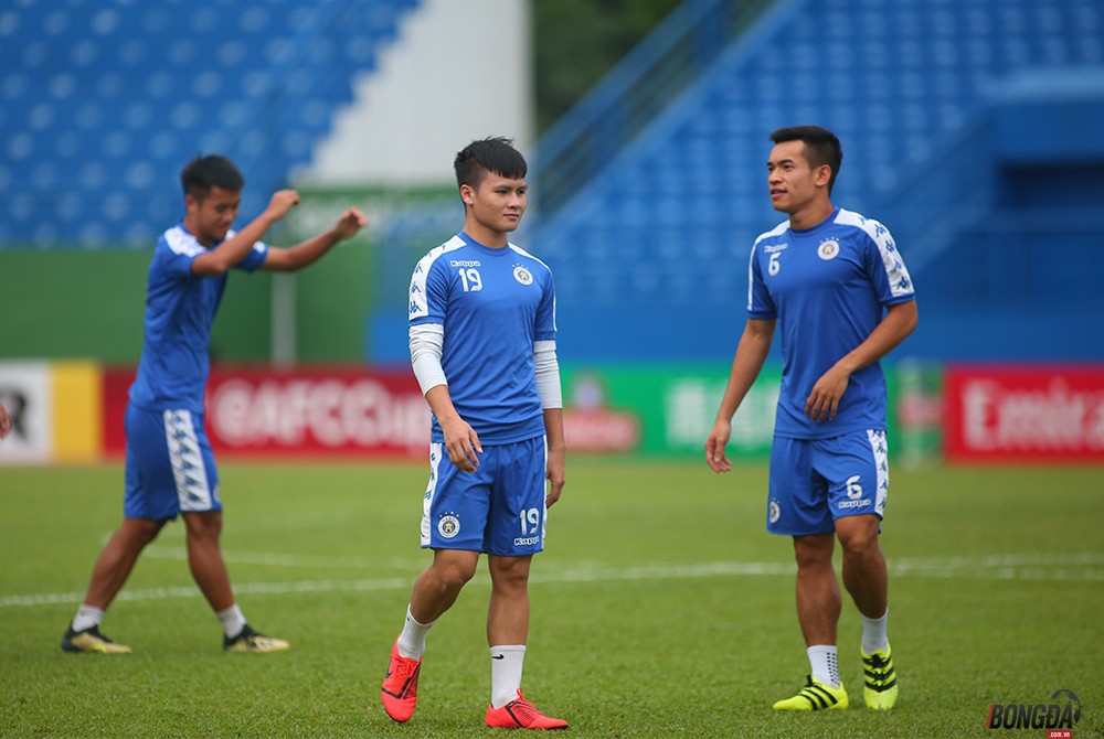 Hà Nội đấu Bình Dương chung kết AFC Cup 2019: Đức Huy chấn thương, Quang Hải tập riêng - Bóng Đá