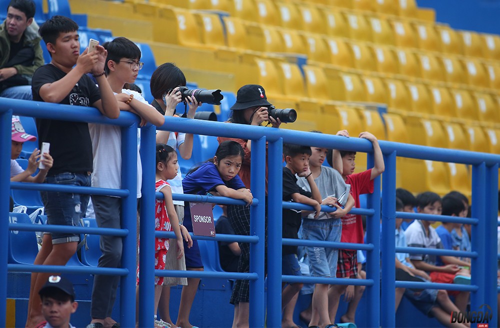 Hà Nội đấu Bình Dương chung kết AFC Cup 2019: Đức Huy chấn thương, Quang Hải tập riêng - Bóng Đá