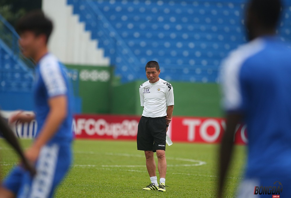 Hà Nội đấu Bình Dương chung kết AFC Cup 2019: Đức Huy chấn thương, Quang Hải tập riêng - Bóng Đá