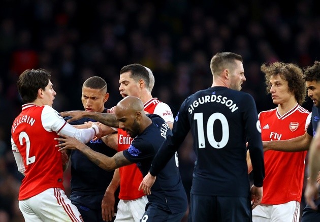 Aubameyang làm sống dậy hình ảnh ngày nào của 'King Henry' tại Emirates - Bóng Đá