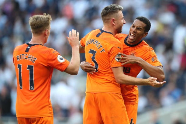 Bị VAR quay lưng, Tottenham thua sốc trên sân nhà - Bóng Đá