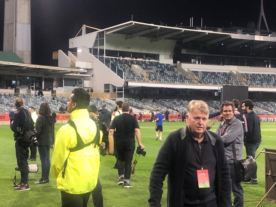 Man Utd tập luyện, fan TQ chào - Bóng Đá