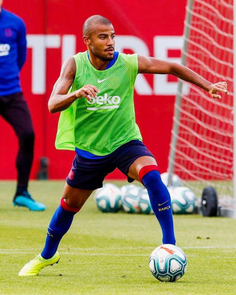 Barcelona tập luyện - Bóng Đá