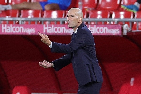 Man Utd fans slam Andreas Pereira after disappointing West Ham display - Bóng Đá