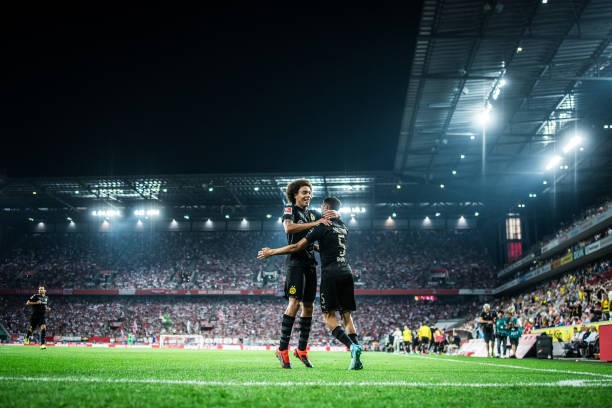 Ghi ba bàn trong 20 phút cuối, Dortmund lội ngược dòng ngoạn mục - Bóng Đá