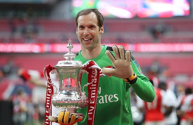 David Luiz và 10 cầu thủ từng khoác áo cả Arsenal lẫn Chelsea - Bóng Đá