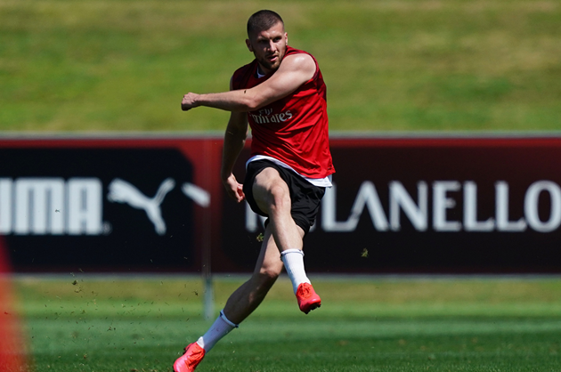 Ảnh AC Milan - Ibrahimovic tập ngày 21.5 - Bóng Đá