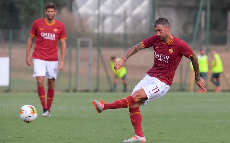 Liverpool từ bỏ Werner, chiêu mộ Houssem Aouar - Bóng Đá