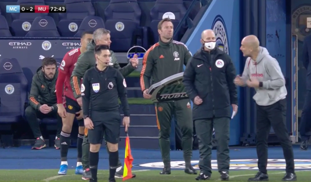 Solskjaer and Guardiola clash after fist-bump on touchline - Bóng Đá