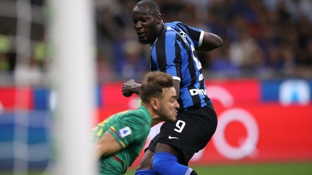 Xúc phạm Lukaku, nhà báo Italia bị đuổi việc - Bóng Đá