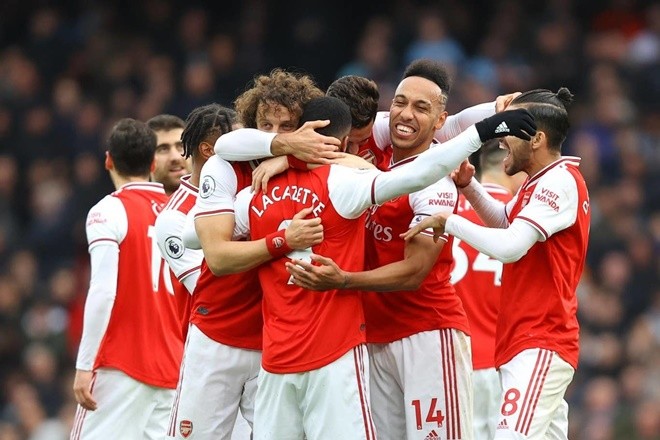 Dele Alli làm tất cả để tạo nên siêu phẩm cho Tottenham - Bóng Đá