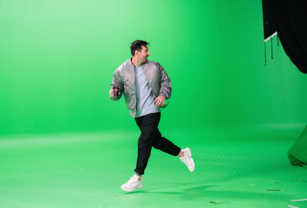 Watch Lionel Messi, Paul Pogba and Jadon Sancho star in epic new Pepsi Max advert and trio show off flicks and tricks - Bóng Đá